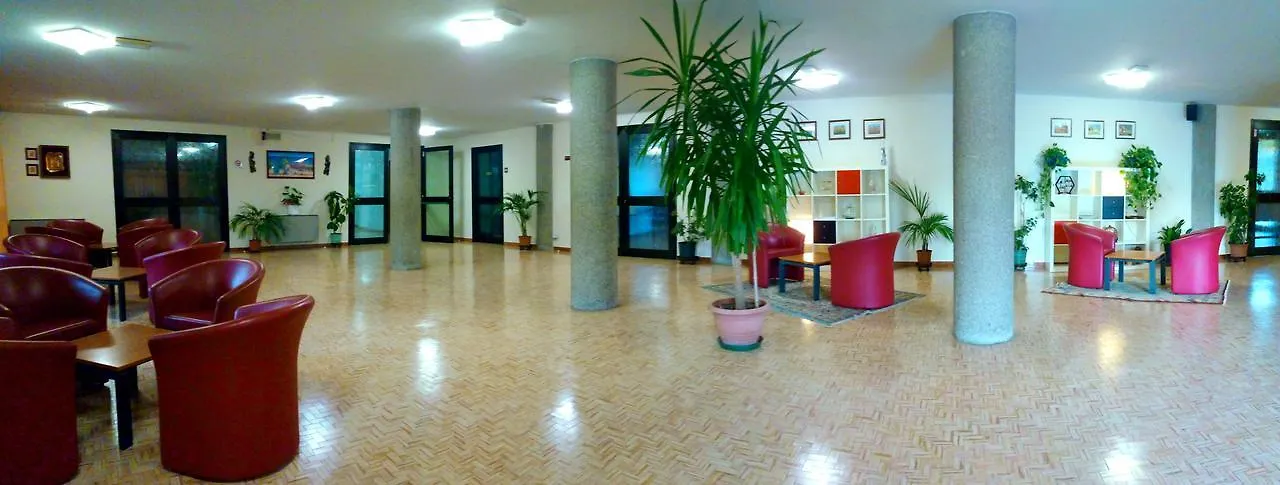Centro Vacanze Opera Nascimbeni Cavallino-Treporti 2*,  Italy